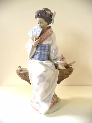 Buy LLADRO Figurine #5327-Nippon Geisha Girl With Fan And Flowers. • 59£
