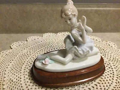 Buy Valentino Collection Seated Pose Ballerina Girl Porcelain Figurine - Lladro Like • 18.94£