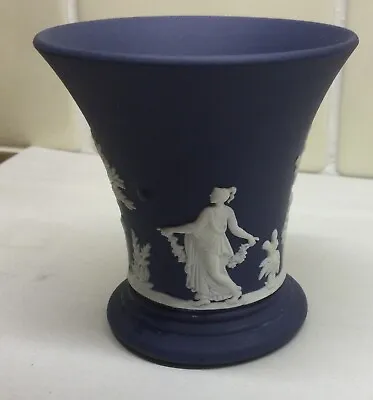 Buy WEDGWOOD JASPERWARE Small Flared Trumpet Vase: Dark PORTLAND Blue: Dancing Hours • 18.50£