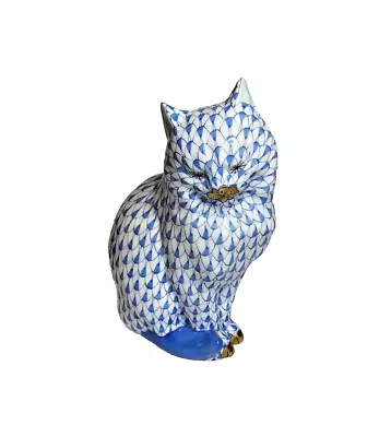 Buy Vintage Blue Fishnet Herend Hungary Sitting Cat Incised & Painted Number READ • 154.42£