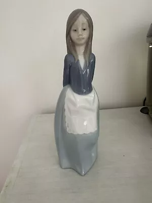 Buy Nao By Lladró Figurine “Daisa” • 25.08£