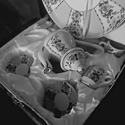 Buy Antique Vintage Girls Dolls Play Miniature China Cased Tea Set • 29.99£