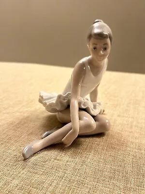 Buy A Lovely Lladro / Nao    Seated Ballerina  Figure. • 30£