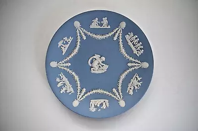 Buy Wedgwood Blue Jasperware  Cherub Plate • 10£
