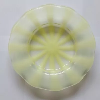Buy Vintage Vaseline Opalescent Glass Dish 22 Cm Wide. • 35£