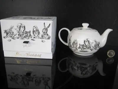 Buy Victoria Albert Museum Alice In Wonderland Back & White Fine China Mini Teapot • 39.99£