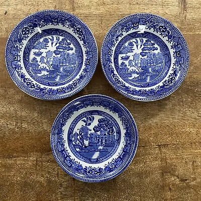 Buy VTG Staffordshire England Blue Willow Petite Bowls 5-5.25” • 23.65£