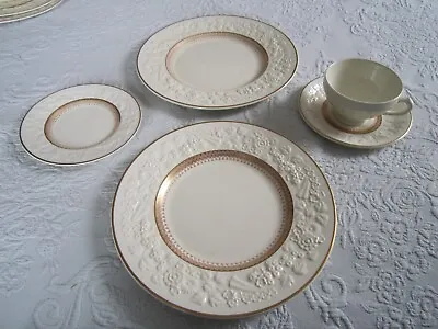 Buy Rhapsody Crescent GEORGE JONES & SONS England 5 Piece PLACE SETTING Ivory & Gold • 18.89£