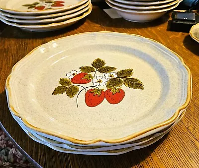 Buy Mikasa Strawberry Festival 10.75  Dinner Plates 1970s Vntg Lot Set 3ln • 46.98£