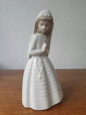 Buy NAO BY LLADRO 'Confirmation Girl' Figurine Model 0236, In Great Condition  • 13.99£