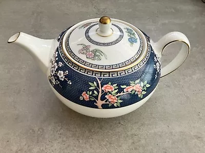 Buy WEDGEWOOD BLUE SIAM Bone China Teapot • 55£