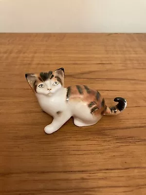 Buy Cute Royal Doulton Cat Figurine • 2£