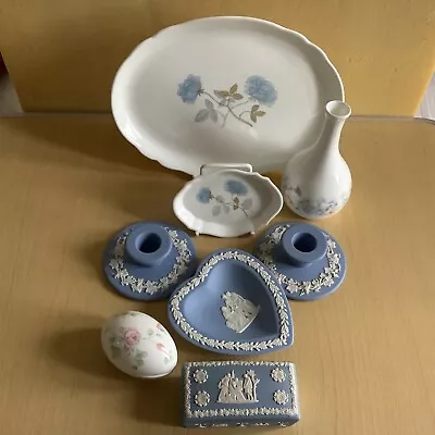 Buy COLLECTION Of 8 WEDGEWOOD PIECES • 10.99£