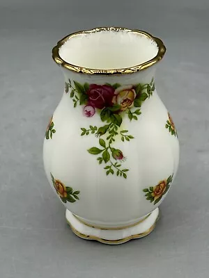 Buy Royal Albert Bone China England Old Country Roses Vase (780) . • 9.95£