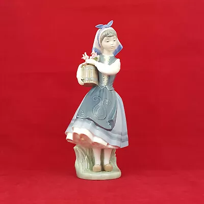 Buy Lladro Figurine 1416 - From My Garden - Dutch Girl With Flower Pot - 178 L/N • 130£