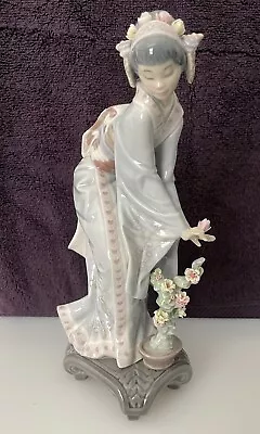 Buy Vintage Lladro Figurine  Mayumi  Japanese Girl Tending To Flowers #1449 Geisha • 189.42£