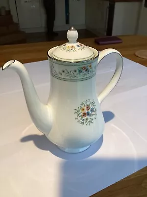 Buy Wedgewood Agincourt Teapot • 250£