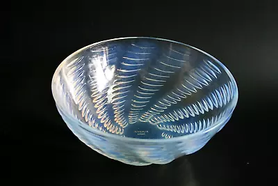Buy Rene Lalique Ondes Opalescent Glass Bowl - Circa 1935 • 265£