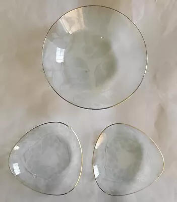 Buy Michael Harris Chance Glass Calypto Large Bowl + Two Dishes • 15.99£