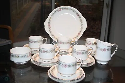 Buy Vintage Paragon Belinda Tea Set • 15£