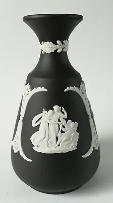 Buy Wedgwood Black  Jasperware  Bud Vase - Cupid Asleep • 45£