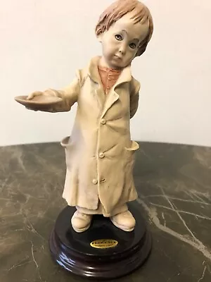 Buy Giuseppe Armani Figurine Begging Boy, Perfect Condition  • 24£