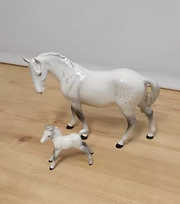 Buy Vintage 976 Beswick Grey Mare & 997 Foal Figurine Pair - Both Facing Left • 119.99£
