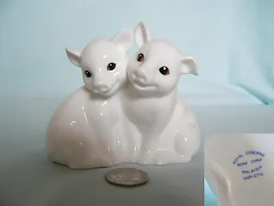 Buy Royal Osborne Fine White Bone China Pair Of Cuddling Pigs/Piglets Model MMR-2715 • 10.99£