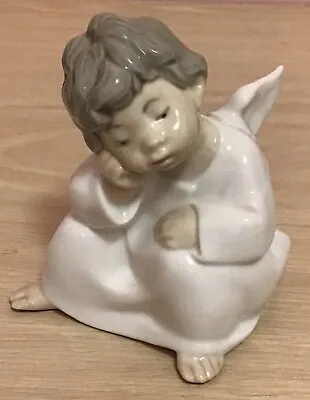 Buy LLADRO Sitting Thinking Angel Figurine • 20£