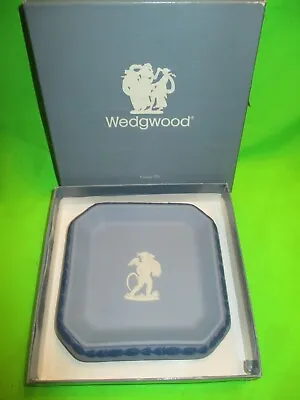 Buy Wedgwood Jasperware Tri Colour, Square Small Tray  Cherub  Framed In Laurel • 17£
