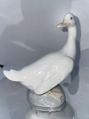 Buy Lladro Nao White Goose Duck Looking Backwards Made In Spain UK SELLER • 13.99£