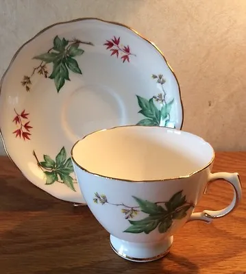 Buy Beautiful Vintage Royal Vale Bone China Cup And Saucer Set - Made In England • 6.24£