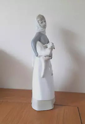 Buy Lladro Figure GIRL WITH A LAMB 4584  • 9£