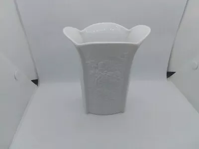 Buy White Kaiser Germany Vase Sign. (0381) 6 /4'5  Approx . • 21.99£