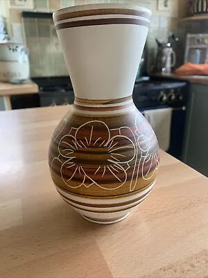 Buy Cinque Ports Pottery Vase • 6£