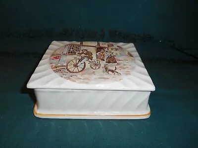 Buy Newhall Pottery Cigarette Box • 10£