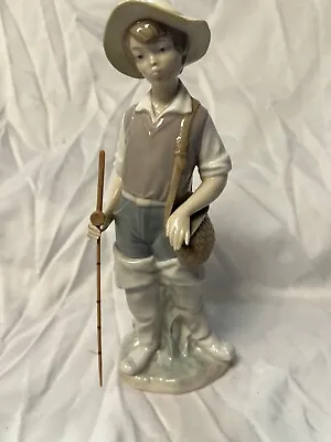 Buy Lladro Figurines Collectibles. Nino Pescador. 4809 Fisher Boy. • 10£