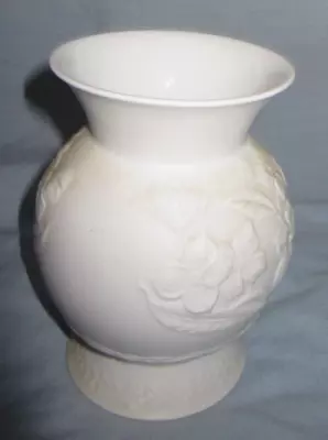 Buy Kaiser Germany White Bisque Floral Embossed 12cm High Vase • 9.99£
