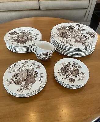 Buy Royal Staffordshire Clarence Cliff Charlotte Tea Set • 110.29£