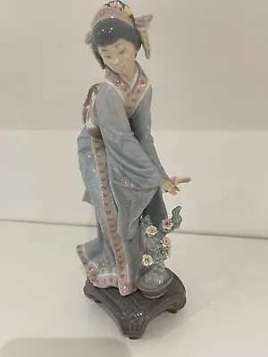 Buy Lladro #1449 Figurine  JAPANESE TRADITIONAL GIRL  Retired 1998 Mint • 35£