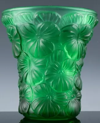 Buy FINE C1930 JOSEF INWALD GLASSWORKS BAROLAC GREEN SATIN CZECH GLASS PANSIES VASE • 68.85£