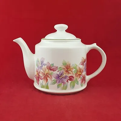 Buy Wade Pottery Floral Teapot - 7930 O/A • 25£