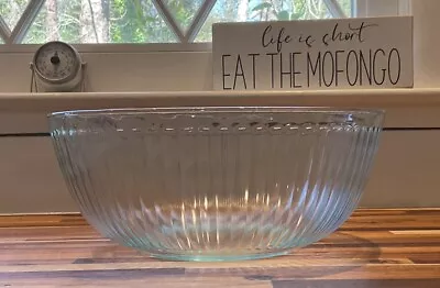 Buy Pyrex Clear Glass Blue Tint Ribbed Large Bowl 4.5 Quart Size 7404-S  • 19.22£