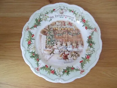 Buy Royal Doulton Brambly Hedge Midwinter Collectors Plate  The Entertainment • 22£