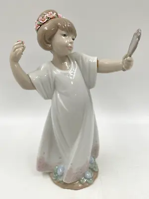 Buy Lladro Delightful Figurine 6806 Girl White Dress Mirror 23cm W84SM T2946 C3456 • 19.99£