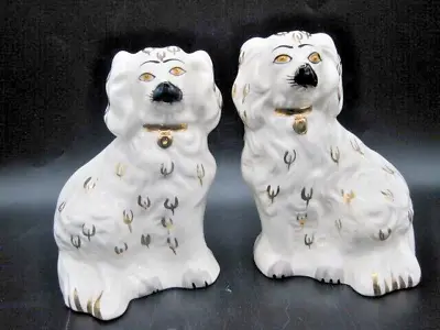 Buy VINTAGE PAIR OF BESWICK  WALLY   Or  OLD ENGLISH  DOGS - 1378 White/Gold 14 Cm. • 30£