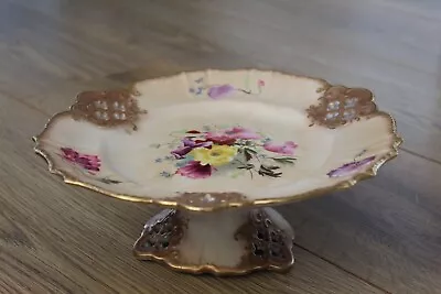 Buy ANTIQUE CAKE PLATE BY W & R CARLTON WARE - BLUSH WARE WITH FLOWERS Rd No. 246960 • 25£