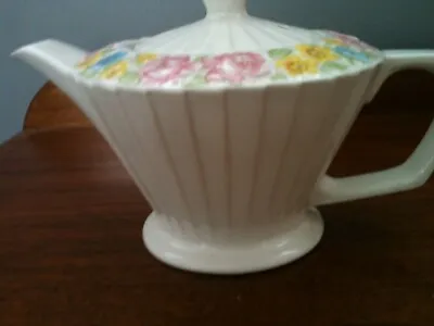 Buy Vintage Sadler Teapot Art Deco Style - Cream With Pretty Flowers Accents • 10£