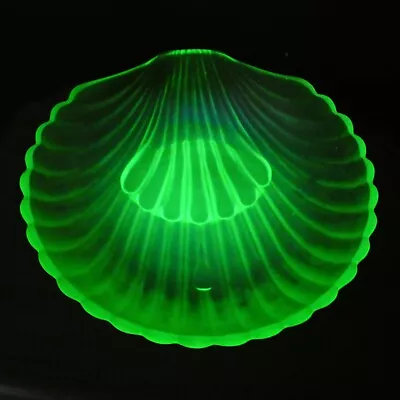 Buy Walther & Sohne Art Deco Green Uranium Glass Muschel Mermaid Base Bowl (Mar) • 26£
