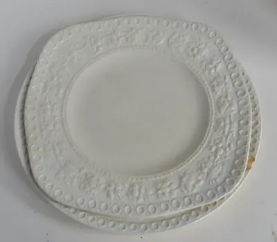 Buy 3 Wedgwood Wellesley Plates. 2 Round Luncheon 24cm. 1 Square (ish) Cake 22cm • 4.50£